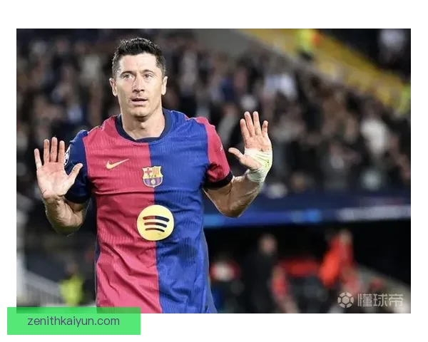 莱万多夫斯基2025赛季状态回暖，表现值得关注备受关注。